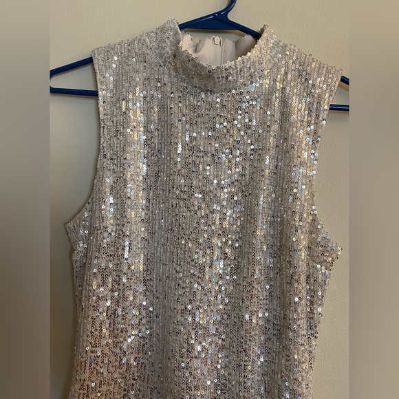 7 For All Mankind Silver Sequin Bodysuit - Picture 4 of 6